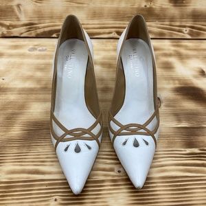 VTG Valentino Pointed Toe Heels White & Tan Sz 40